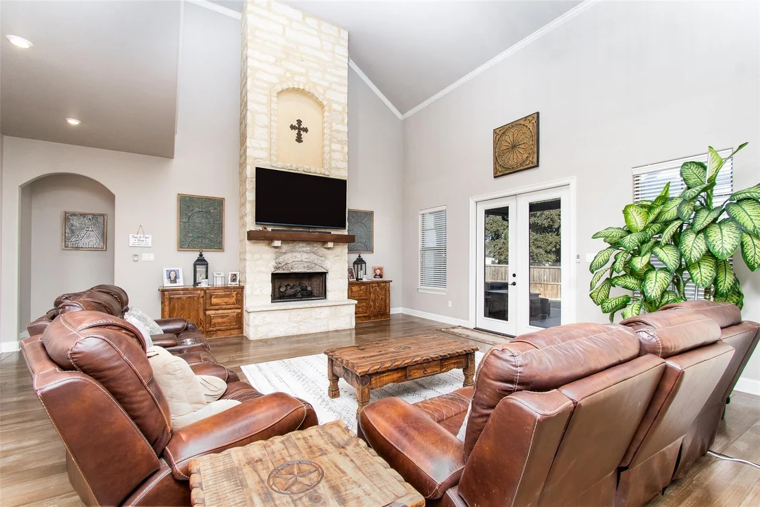 Photo of 1011 Ferguson Mill RD