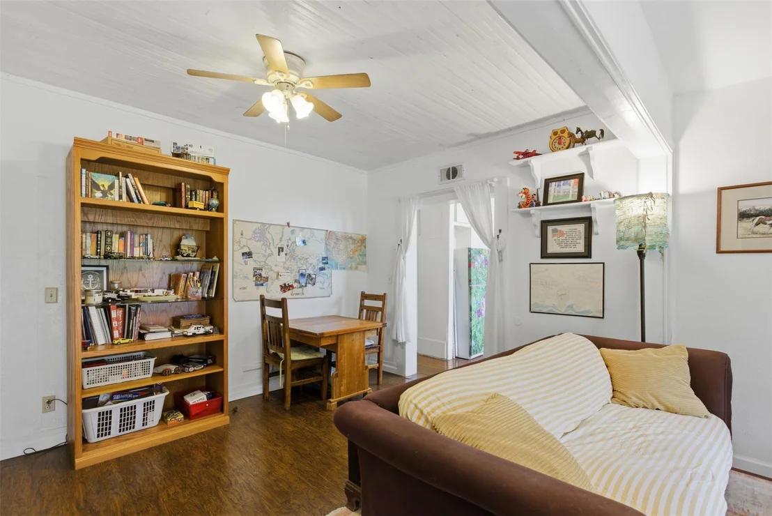 Photo of 400 S Willis ST