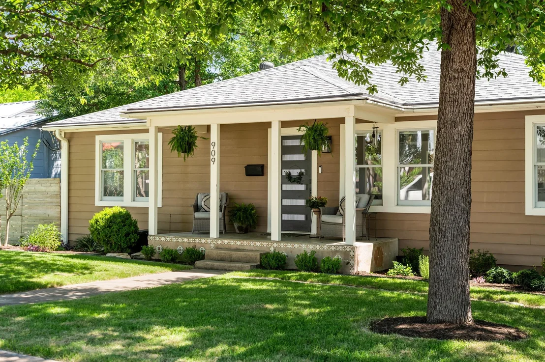 Photo of 909 Ruth Ave