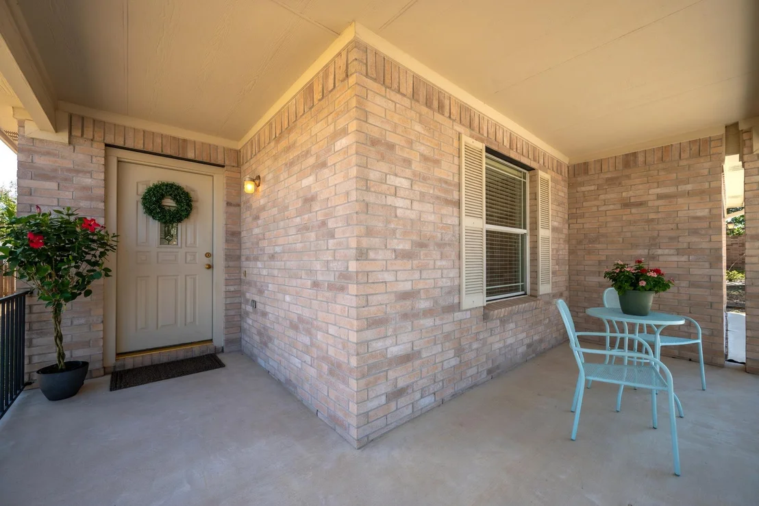 Photo of 204 Katherine WAY