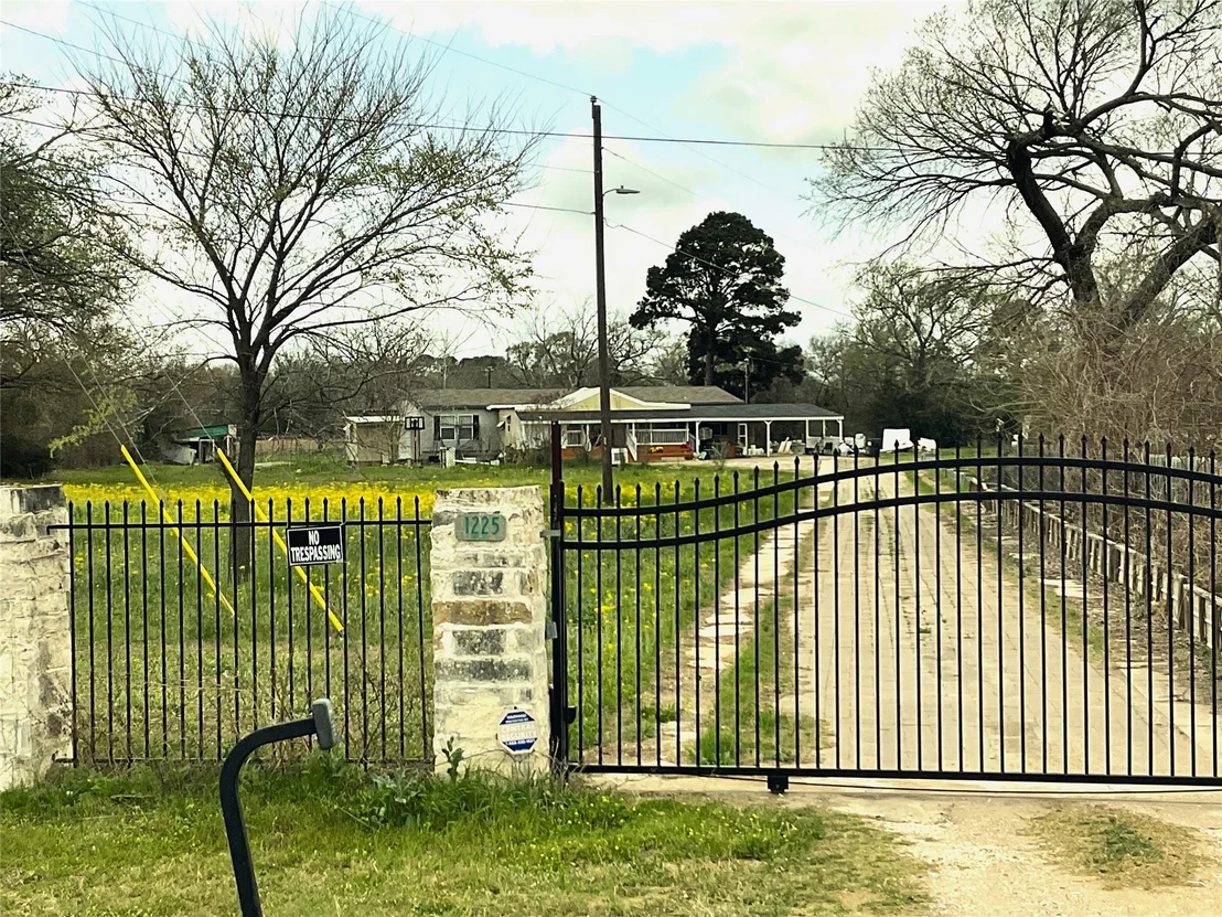 Photo of 1225 W Highway 71 Highway W