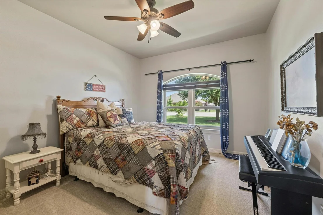 Photo of 212 Derek LN