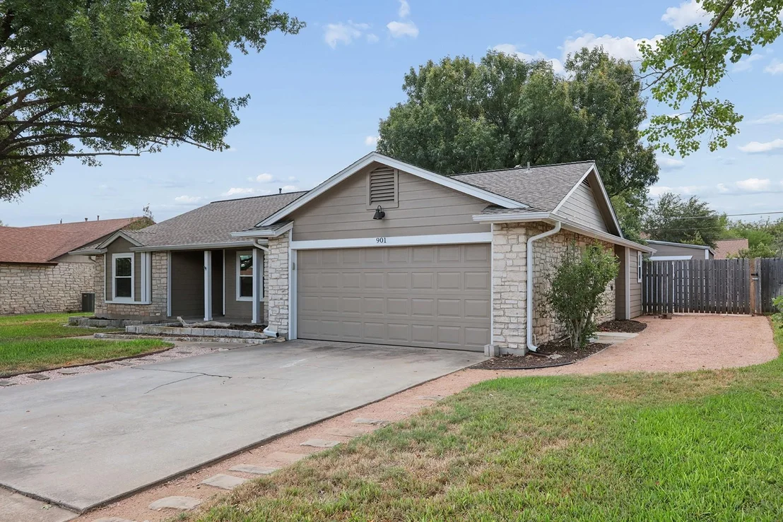 Photo of 901 Ramble Creek DR