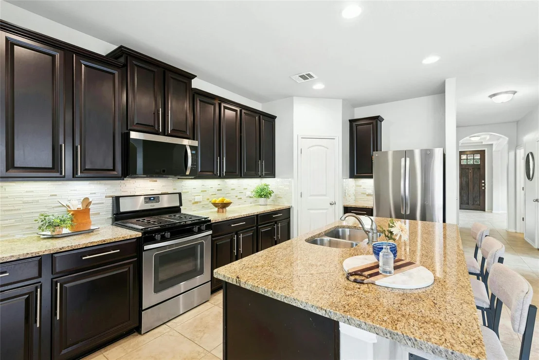 Photo of 390 Fletcher BND