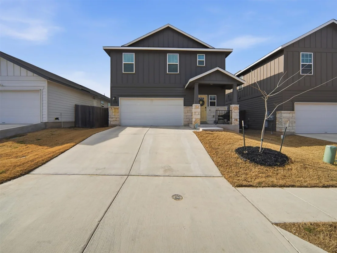Photo of 135 Mason Hill LN
