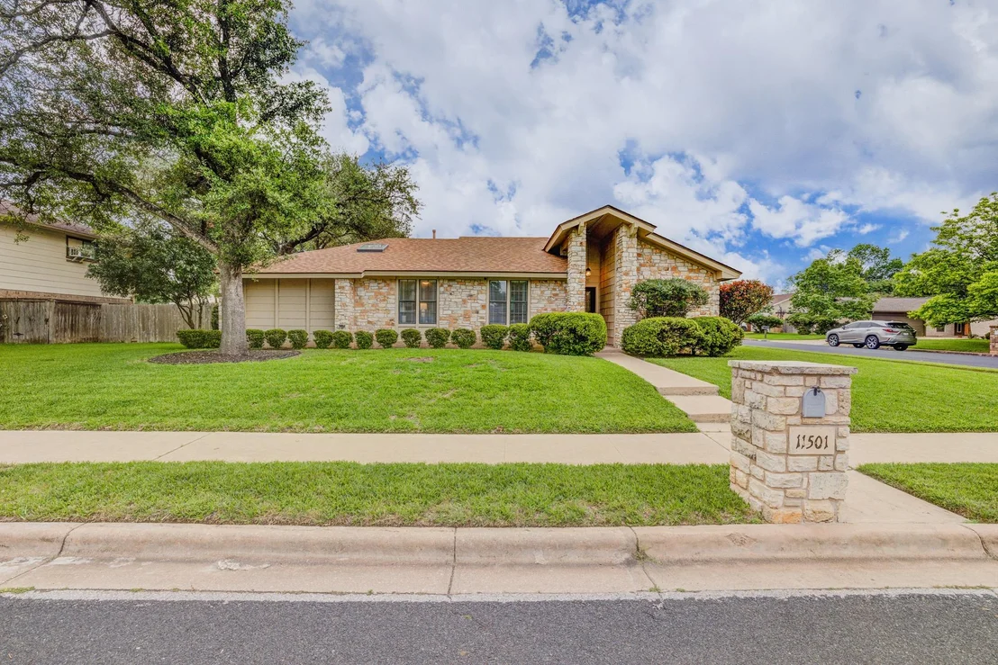 Photo of 11501 D K Ranch RD