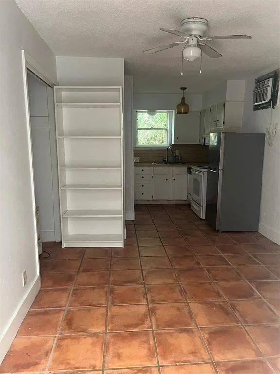 Photo of 3204 Tom Green ST