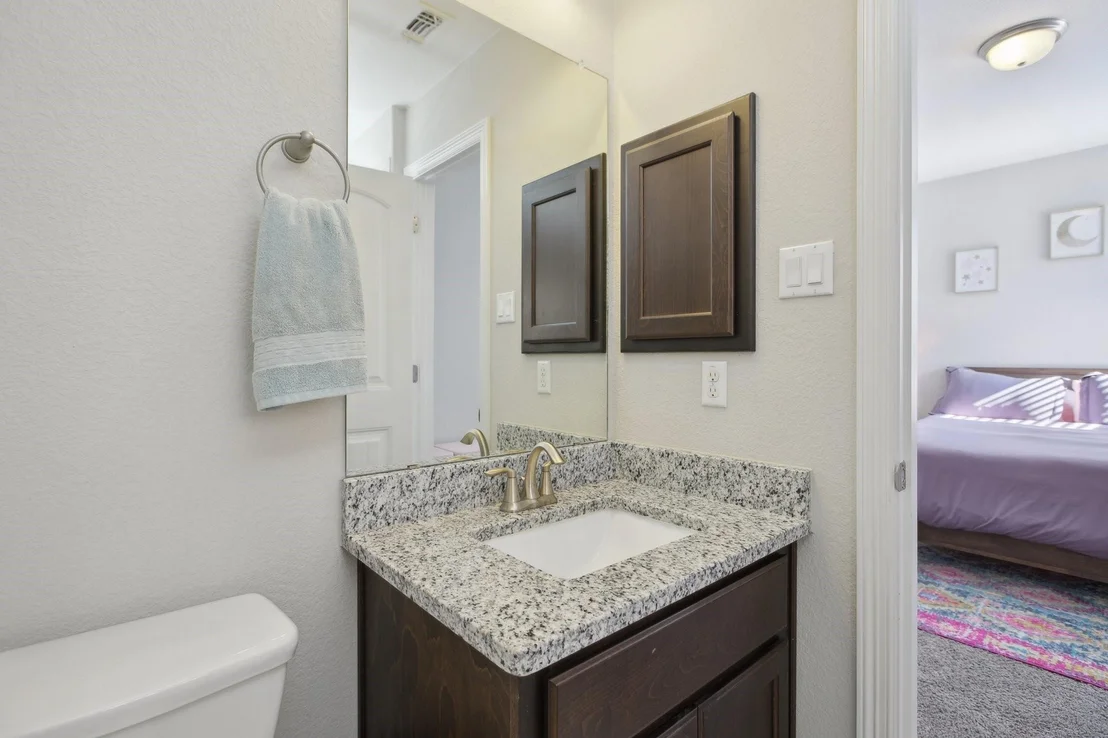 Photo of 18236 Crimson Apple WAY