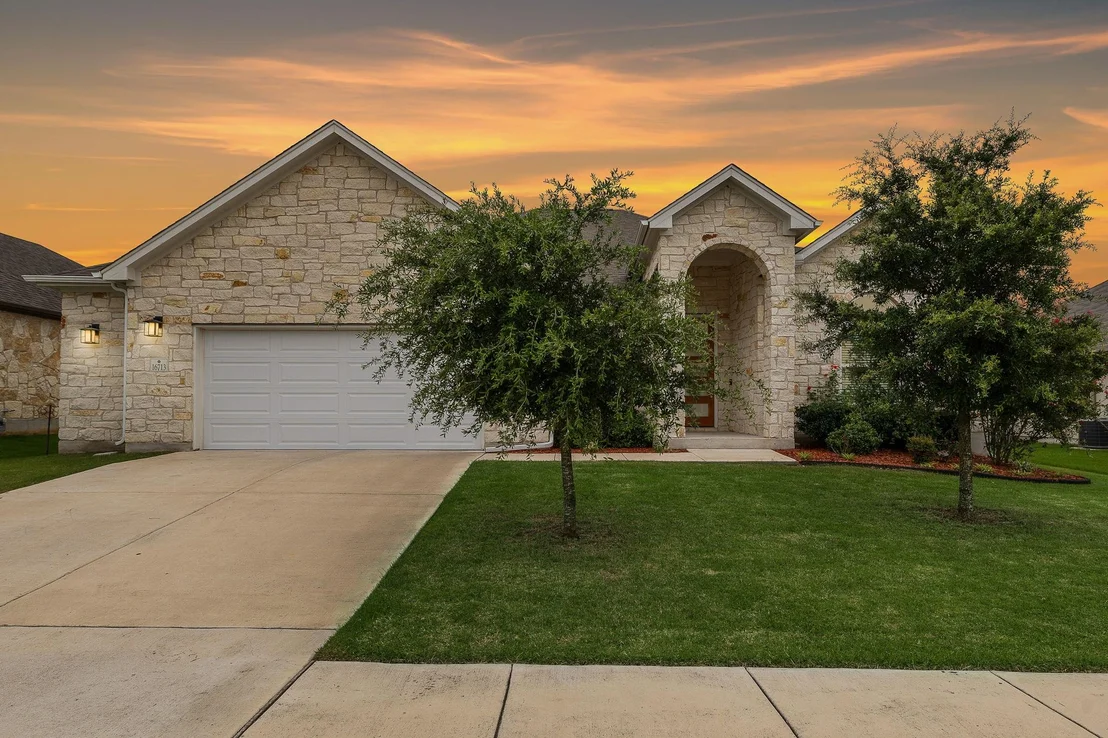 Photo of 16713 Elsinore LN