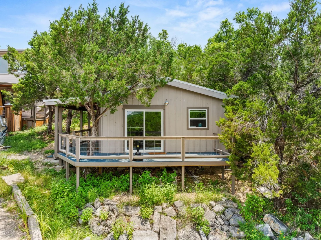 Photo of 10104 Vassar RD