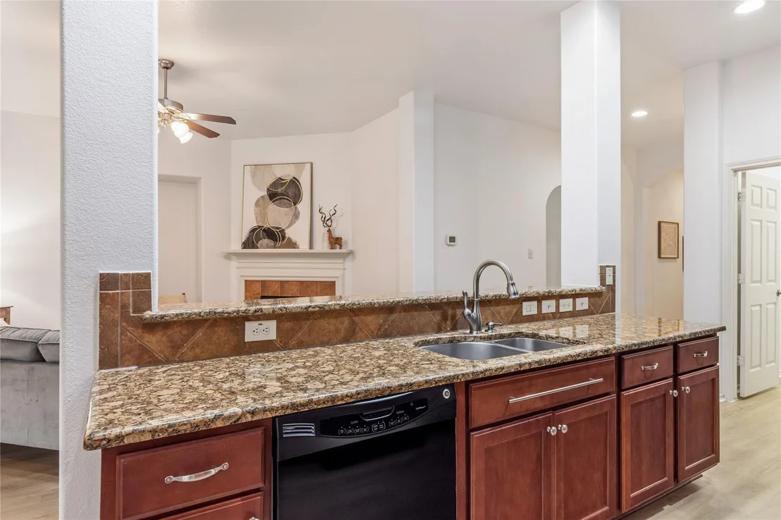 Photo of 11517 Shadow Creek DR
