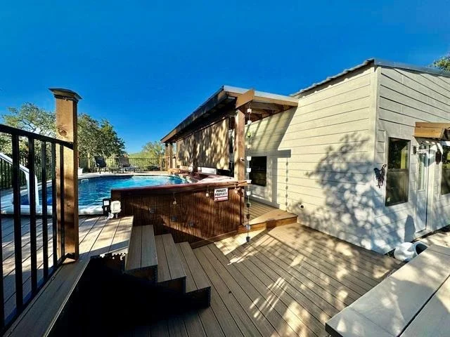 Photo of 800 Lakeway