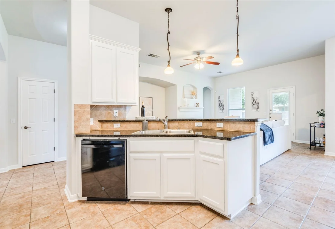 Photo of 813 Kingston Lacy BLVD