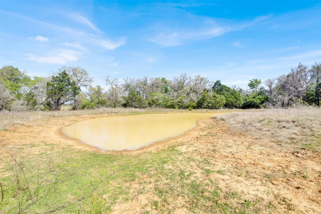 Photo of 1205 Private Road 7016 RD