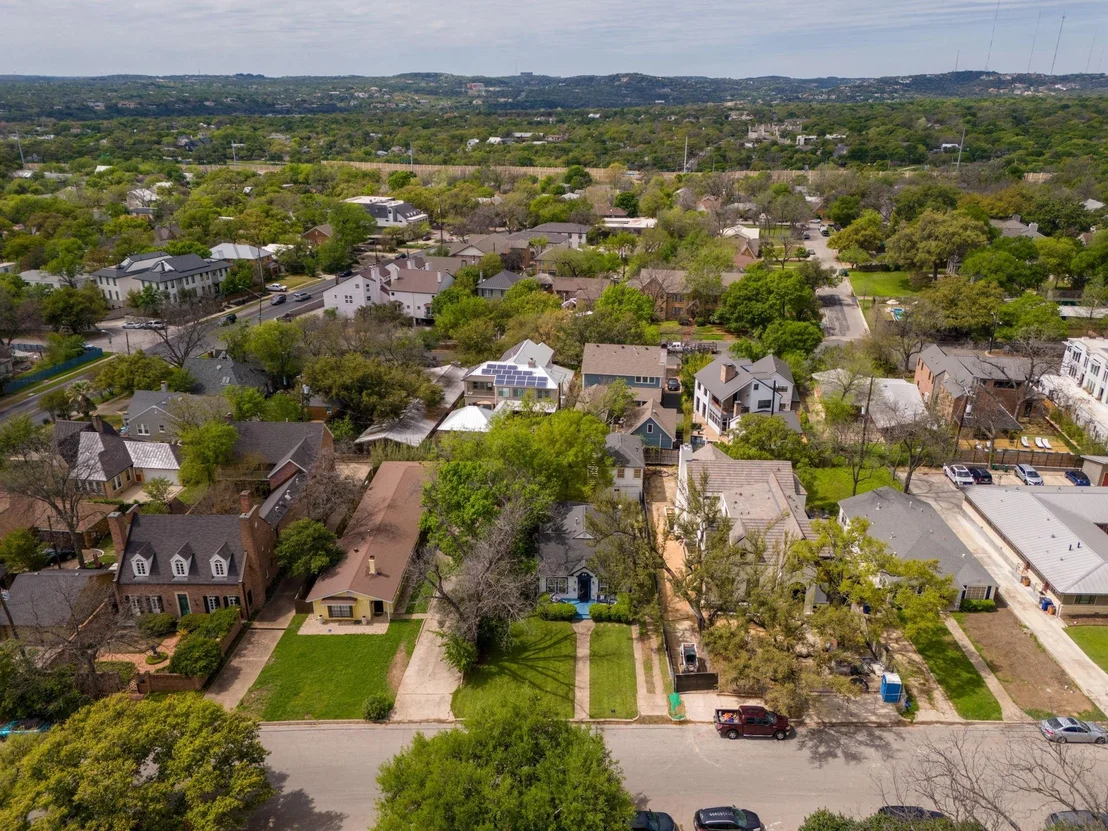Photo of 1508 Pease RD