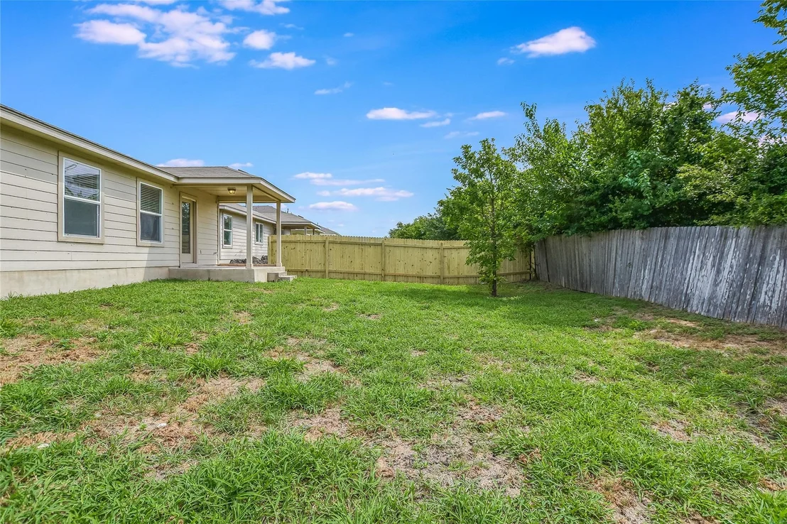 Photo of 18612 Great Falls DR