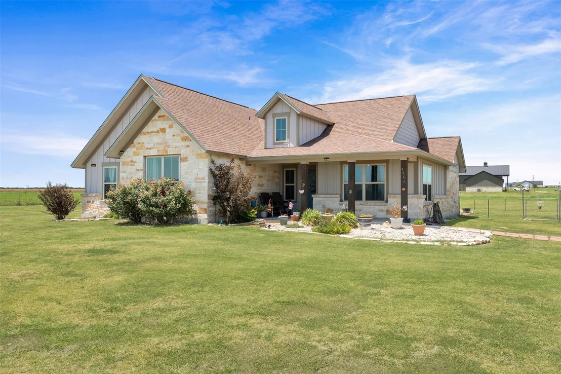 Photo of 4846 County Road 327
