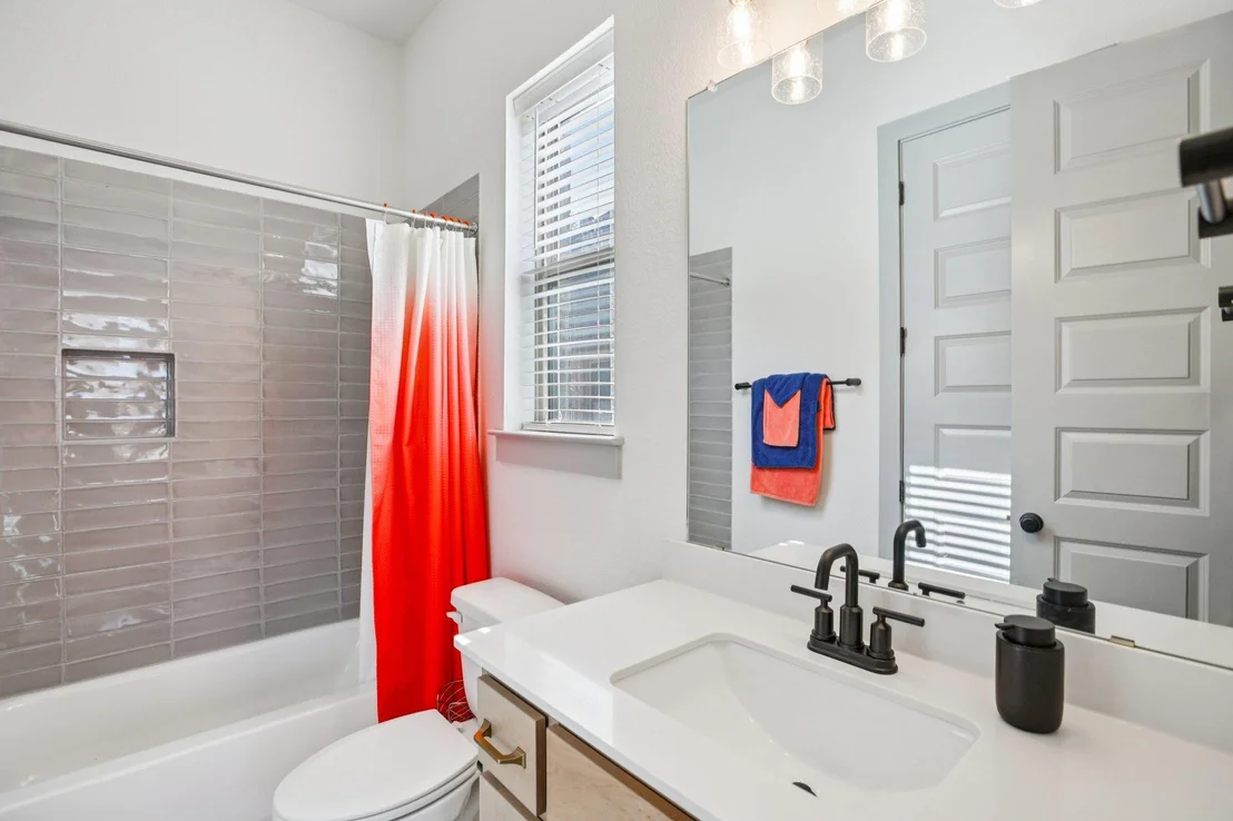 Photo of 133 Lake Spring CIR