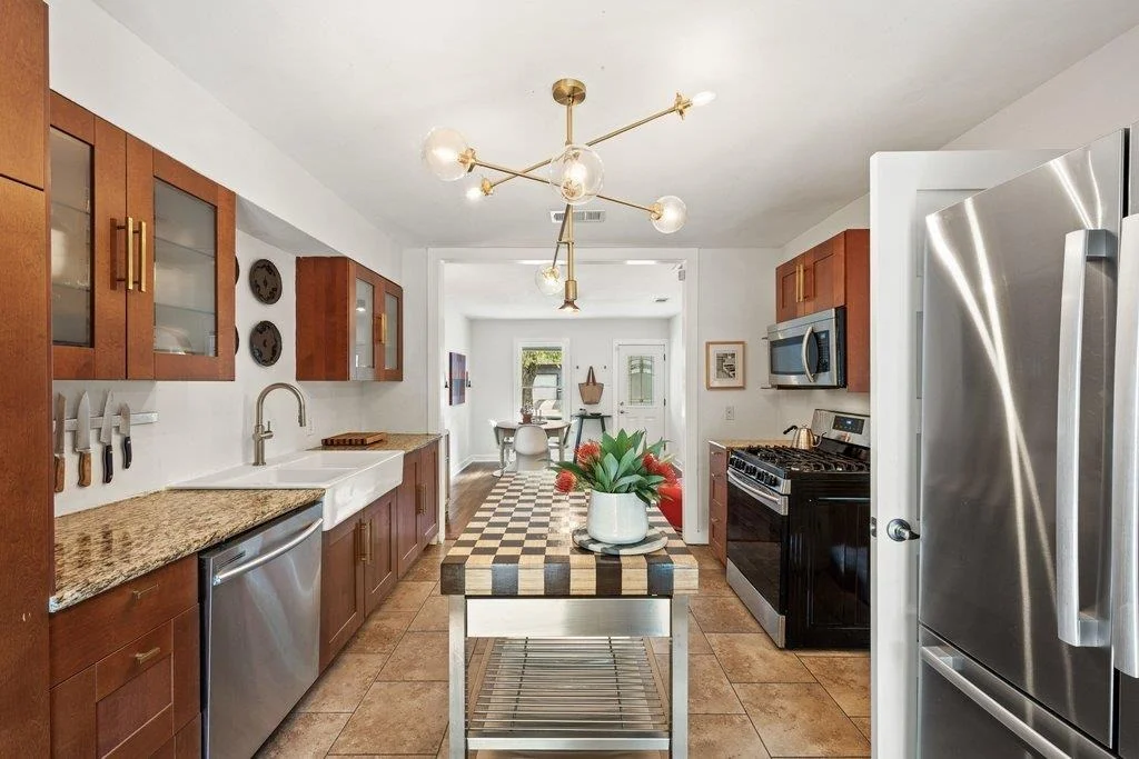 Photo of 403 W 55th ST