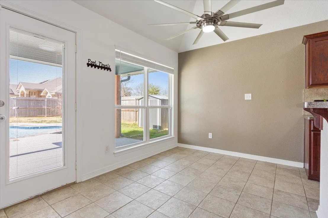 Photo of 5128 Duke DR