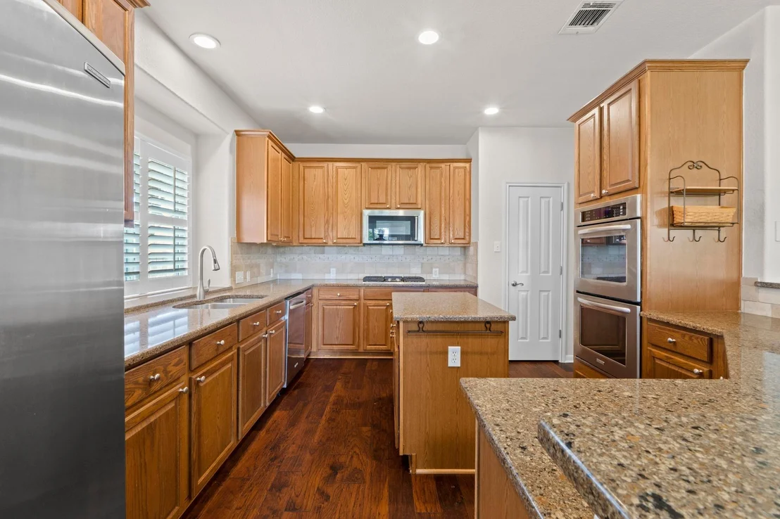 Photo of 1104 Camden CV