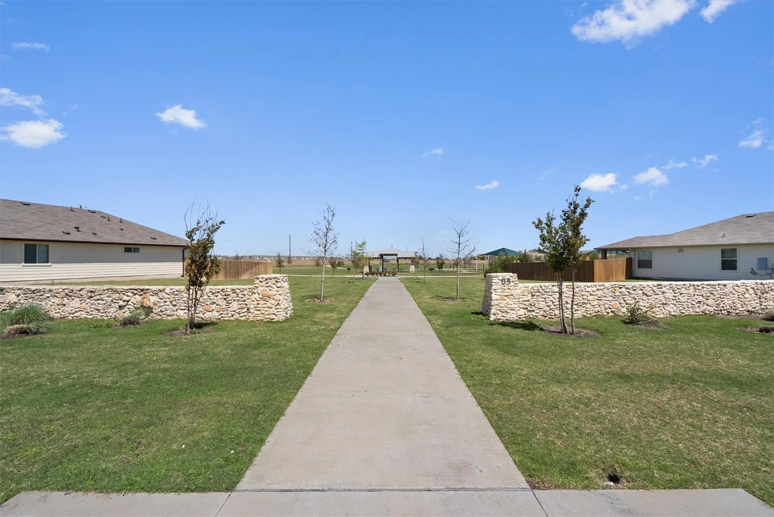 Photo of 162 Beth Ann LOOP