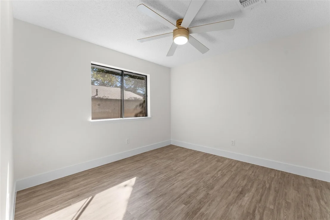 Photo of 4504 Tamarack TRL