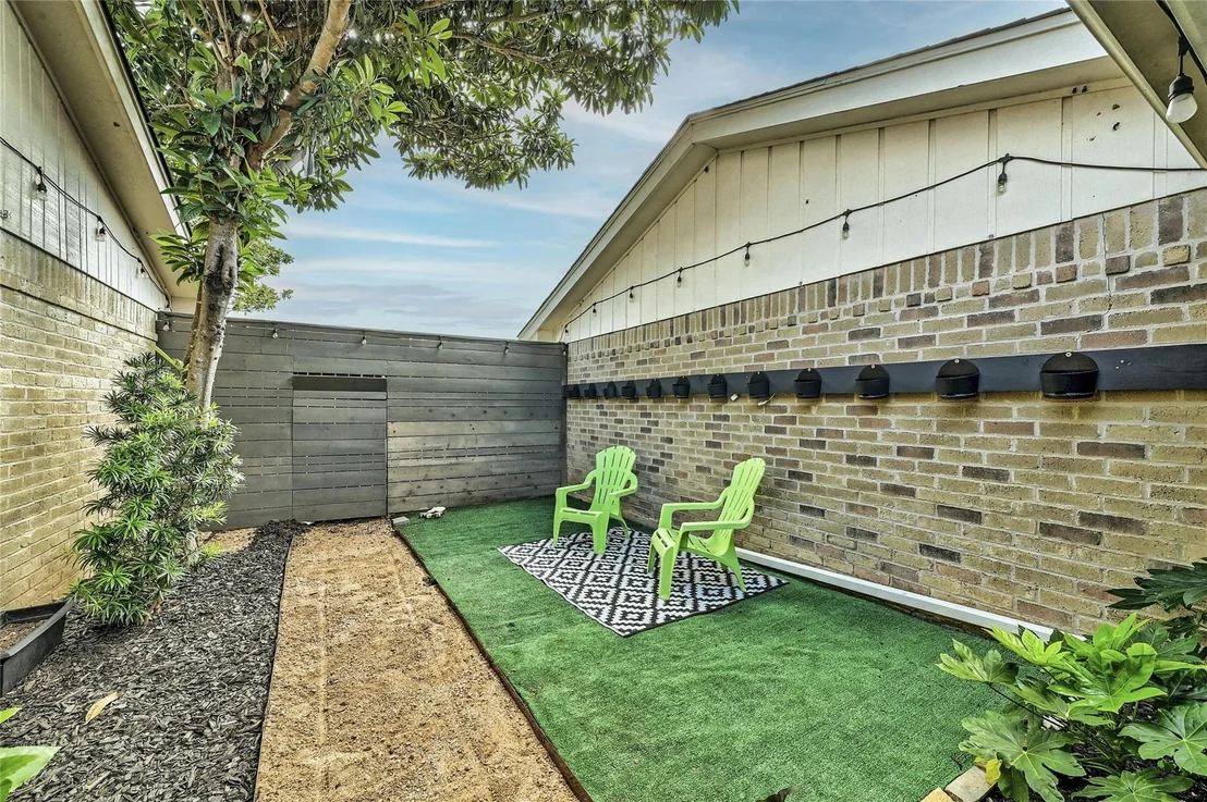 Photo of 11131 Pinehurst DR