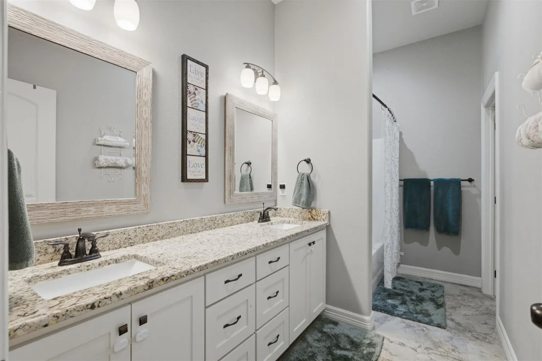 Photo of 264 Heritage WAY