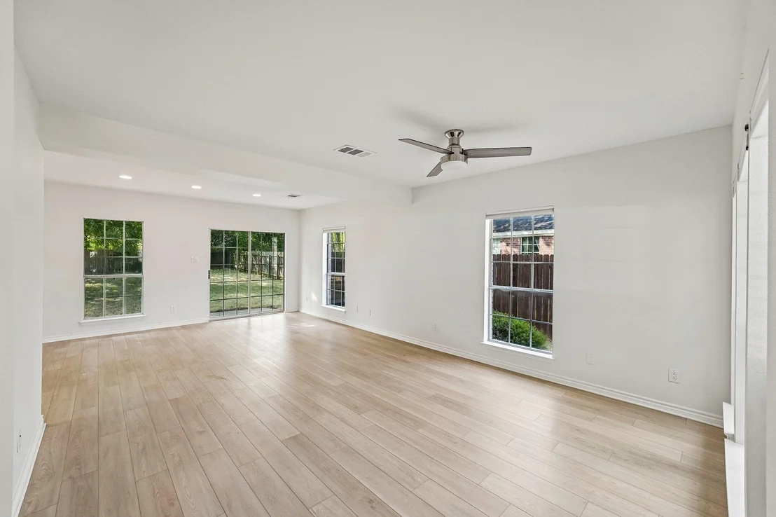 Photo of 1710 Greening WAY