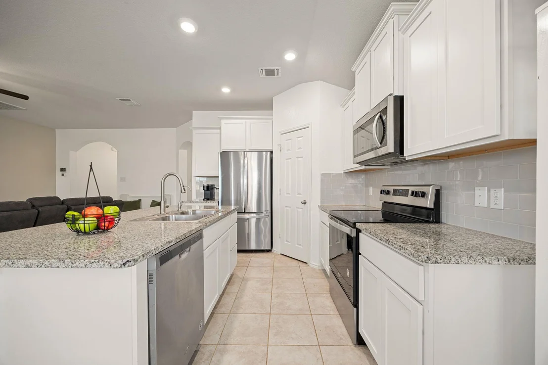 Photo of 149 Rearden BLVD