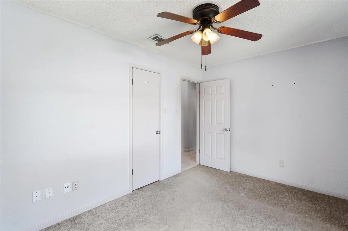 Photo of 2207 Mimosa TRL