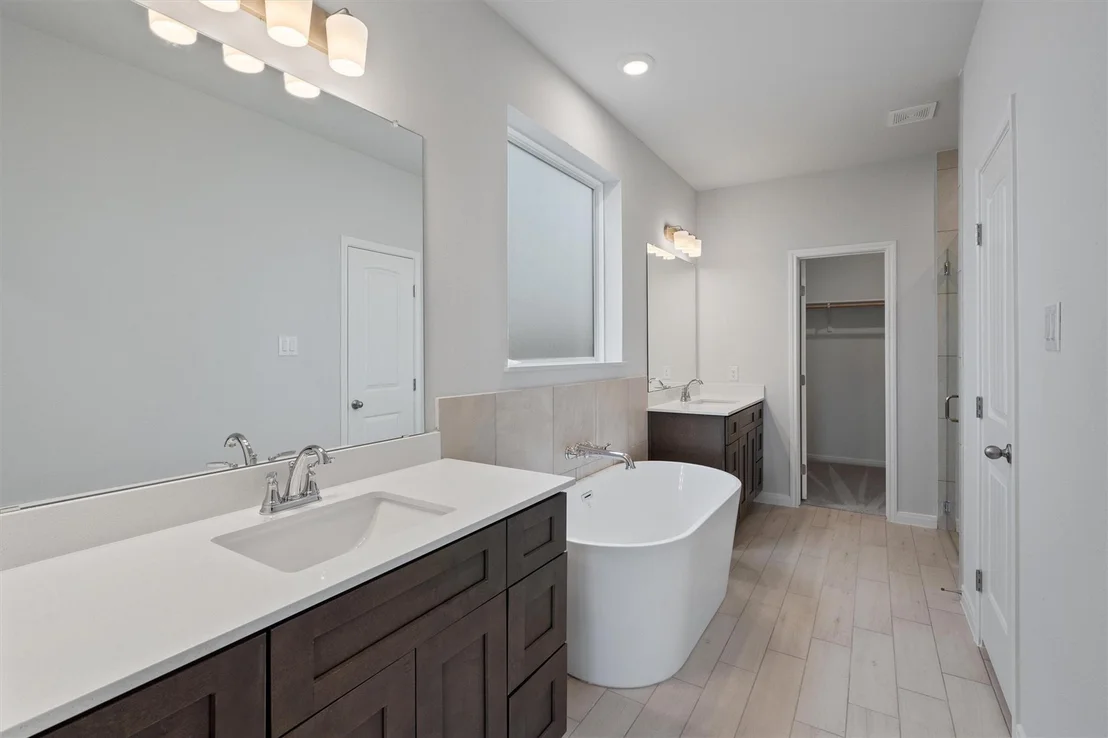 Photo of 313 Stellar Wind DR