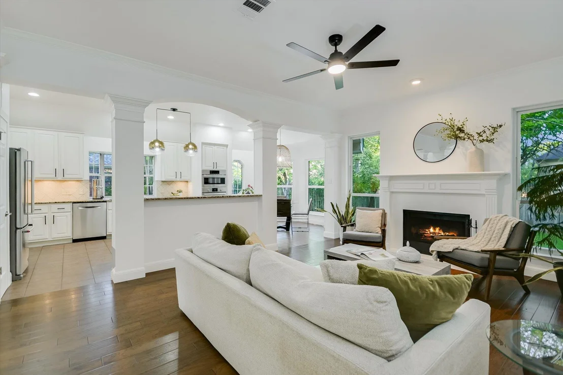 Photo of 3101 Barton Point DR