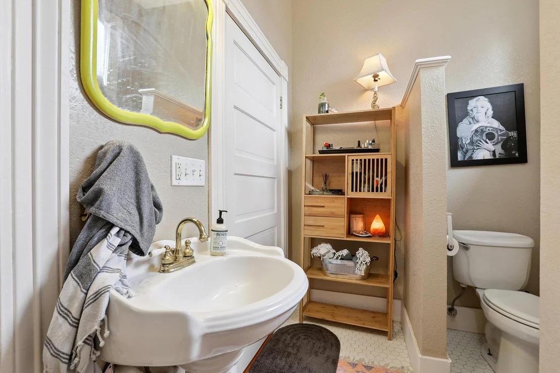 Photo of 109 Taylor RD