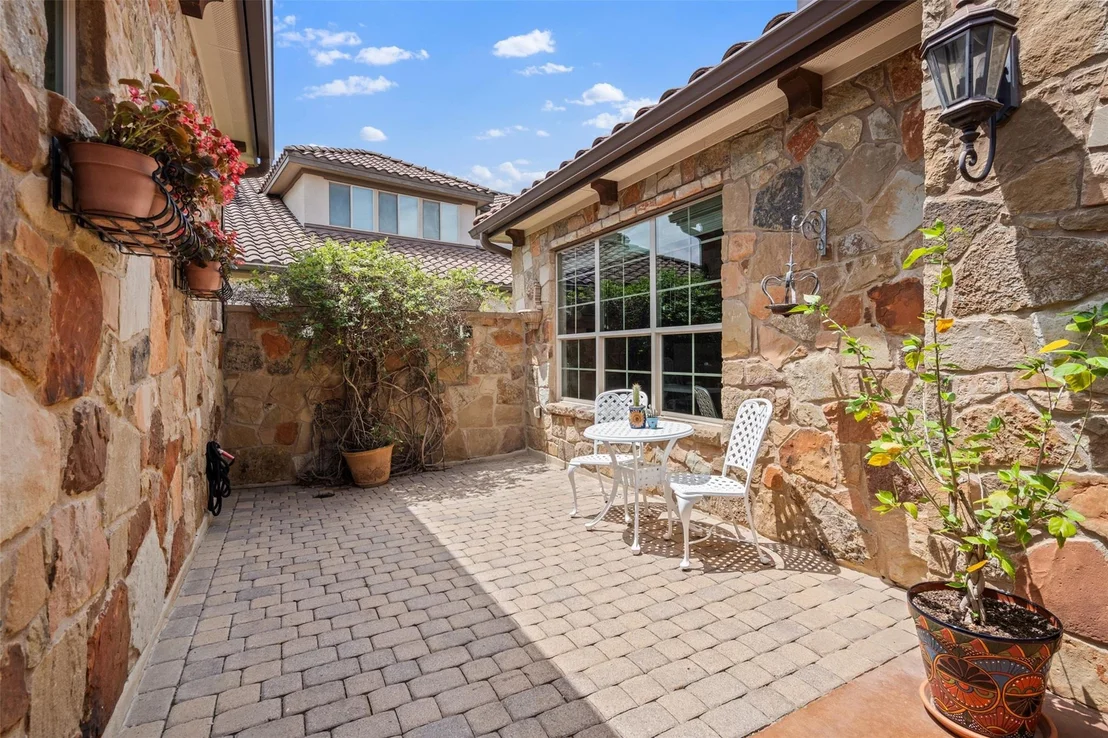 Photo of 121 Feritti DR