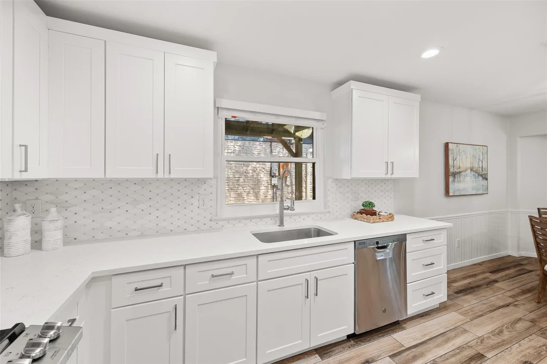 Photo of 5006 Trail West DR