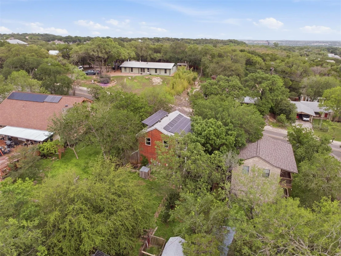 Photo of 1104 Franklin DR