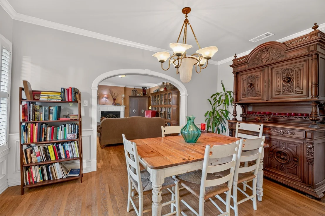 Photo of 4214 Sinclair Ave