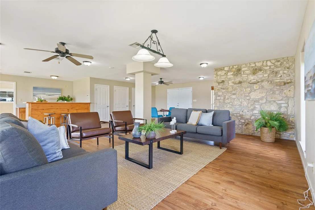 Photo of 130 Circle PT
