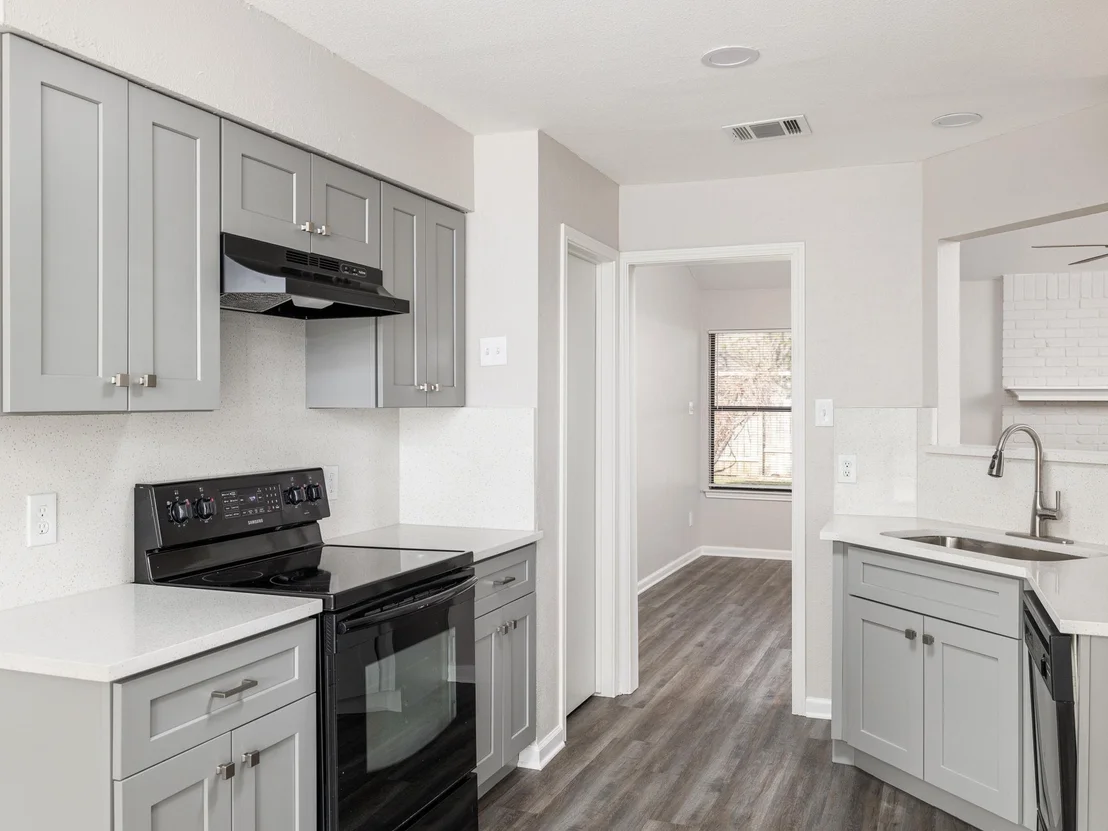 Photo of 1816 Provident LN