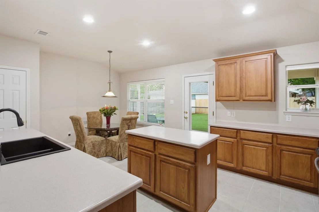 Photo of 2801 Stirrup CV