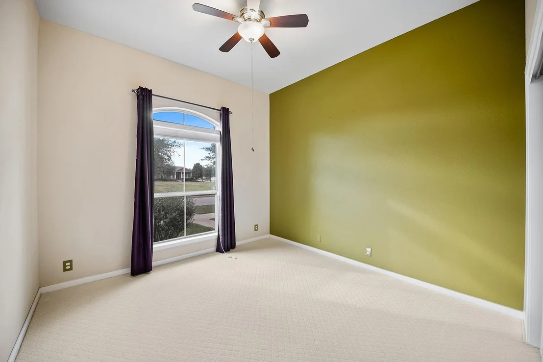 Photo of 1810 Discovery BLVD