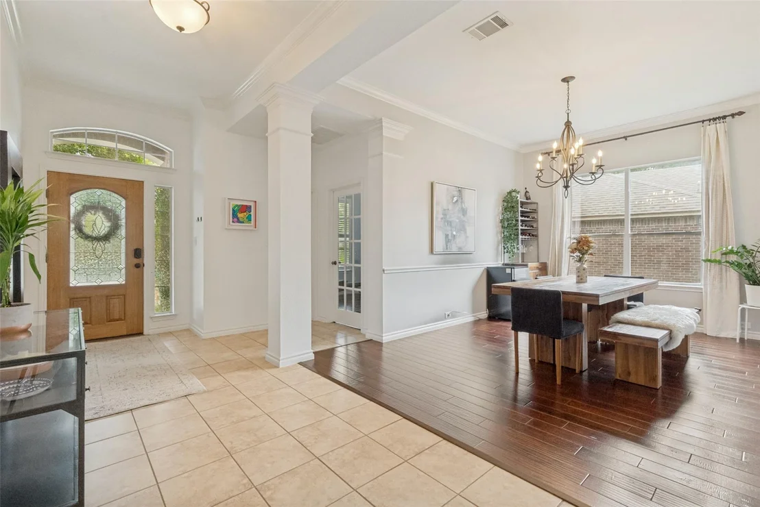 Photo of 703 Hegarty DR
