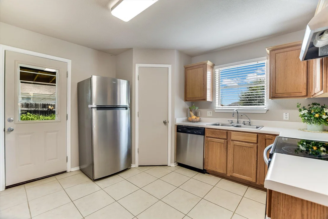 Photo of 2800 Tyler LN