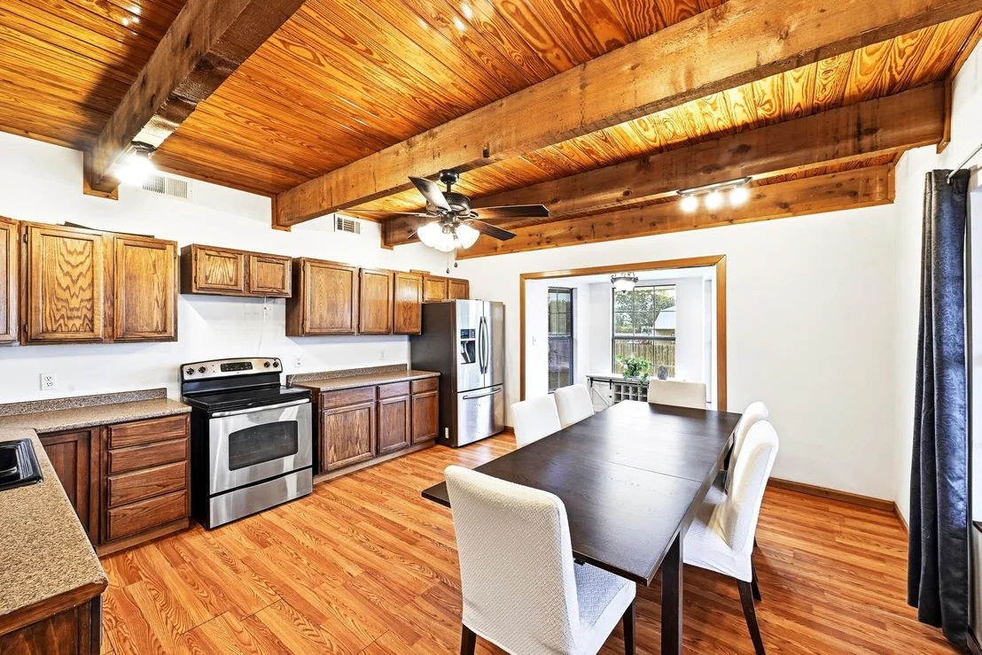 Photo of 320 Sunset Ridge RD