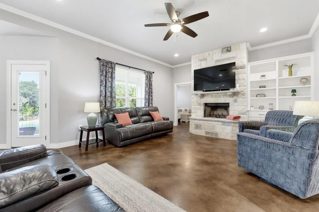 Photo of 1610 Badger LN
