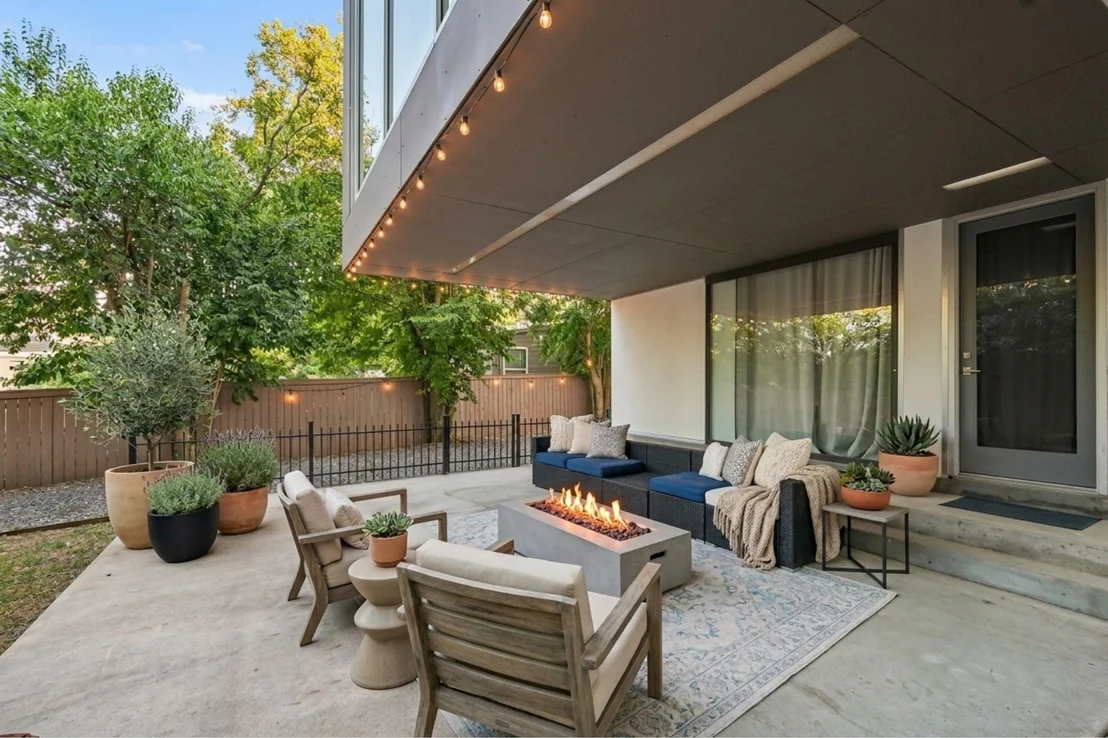 Photo of 208 Lessin LN