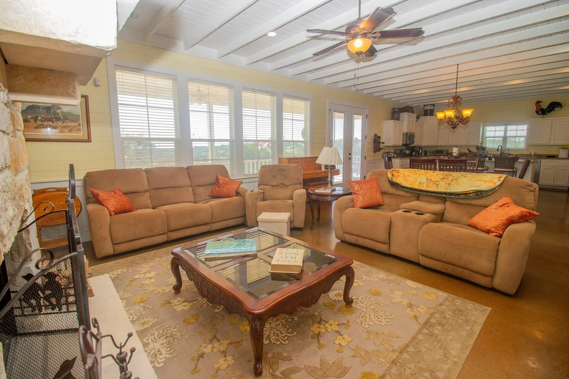 Photo of 4237 County Road 330 RD
