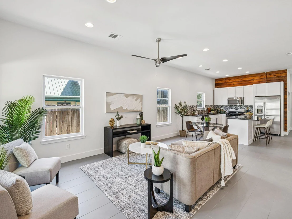 Photo of 1702 Miriam Ave